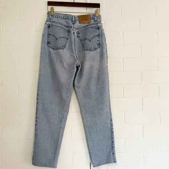 LEVI'S Vintage Orange Tab Straight Leg Jeans - Picture 5 of 10
